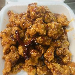 Louisiana Famous Fried Chicken - Orange chicken with steam white rice