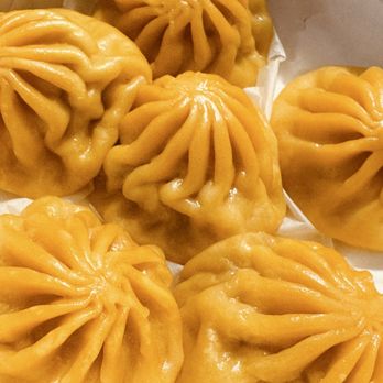 Dumpling District - Chicken Soup Dumpling 6 - Dim Sum Near Me - Philadelphia, Pennsylvania