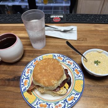 Seattle Biscuit Company - Willie Lee, grits, and coffee - Food Trucks Near Me - Seattle, Washington