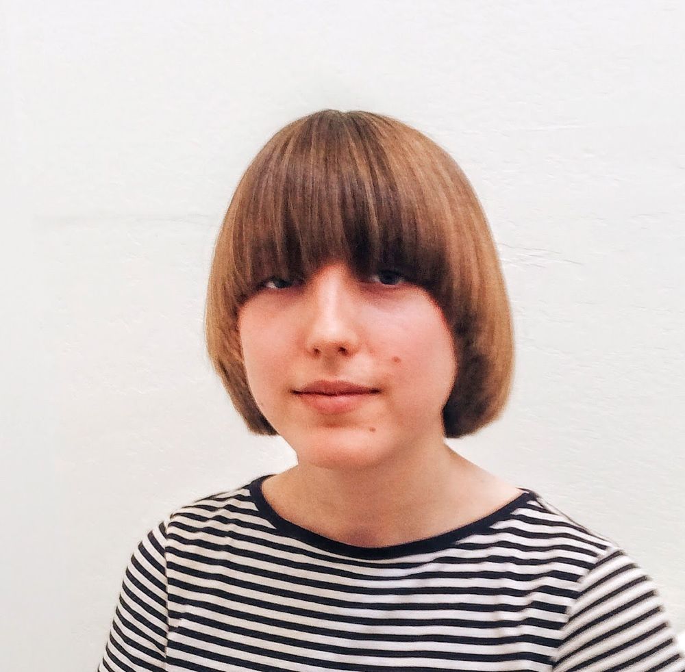 Women S 70 S Inspired Halo Haircut Yelp