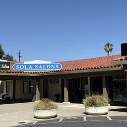 Exterior outside entrance of Peachy Nails Studio - Walnut Creek, California Exterior outside entrance of Peachy Nails Studio - Walnut Creek, California