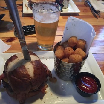 Engine No 9 - Burgers Near Me - Saint Petersburg, Florida