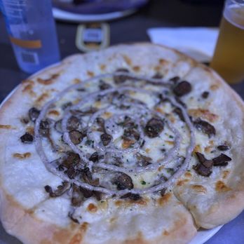 Pizza Moon - Mushroom Pizza - Pizza Near Me - Orlando, Florida Pizza Moon - Mushroom Pizza - Pizza Near Me - Orlando, Florida