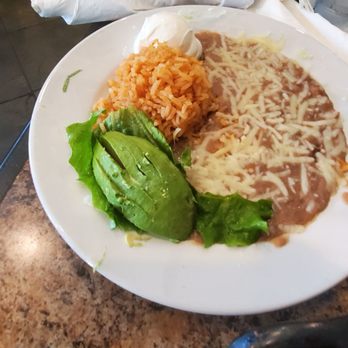 Los Compadres - Side plate for the fajitas - Mexican Near Me - Long Beach, California