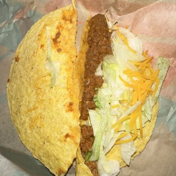 Taco Bell - YOU MEAN TO TELL ME THEY CHARGE $20 for THIS LOUSY SMALL PATHETIC PARTY PACK (12pk tacos)??? Bruh~ who ever is the prep cook, do better. - Fast Food Near Me - Gallup, New Mexico