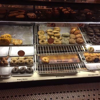 Noah's NY Bagels - Go early for better selection - Bagels Near Me - Davis, California