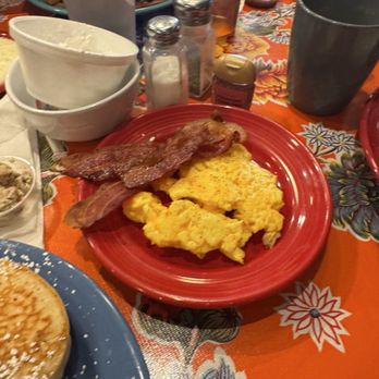 The Flying Biscuit Cafe - Side of scrambled egg with cheese and bacon - Breakfast & Brunch Near Me - Atlanta, Georgia