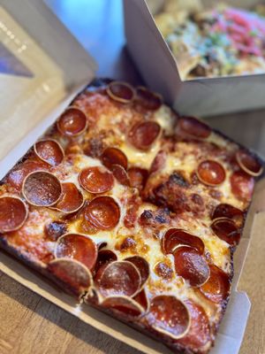 Steel Pan Pizza by null