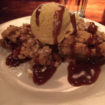 Wildfire - Caramel apple pie a la mode - American Near Me - Chicago, Illinois