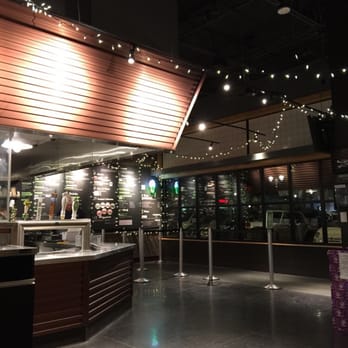 Shake Shack Winter Park - Ordering area - Burgers Near Me - Winter Park, Florida Shake Shack Winter Park - Ordering area - Burgers Near Me - Winter Park, Florida