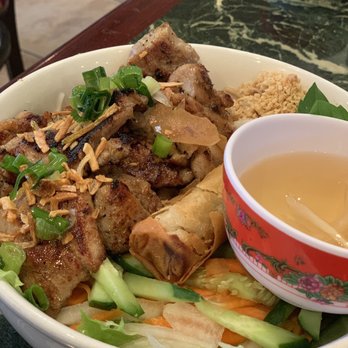 Pho Bistro - Chicken vermicelli - Vietnamese Near Me - Waipahu, Hawaii Pho Bistro - Chicken vermicelli - Vietnamese Near Me - Waipahu, Hawaii