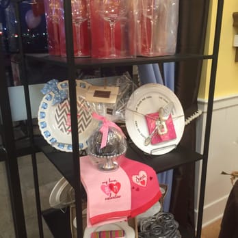 Nothing Bundt Cakes - Desserts Near Me - Wichita, Kansas