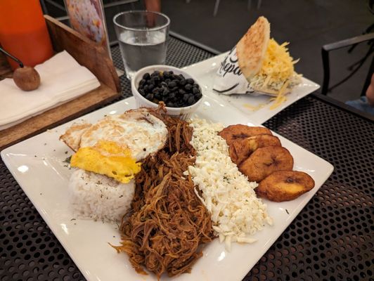 Rica Arepa LAKEVIEW | Venezuelan Restaurant by null