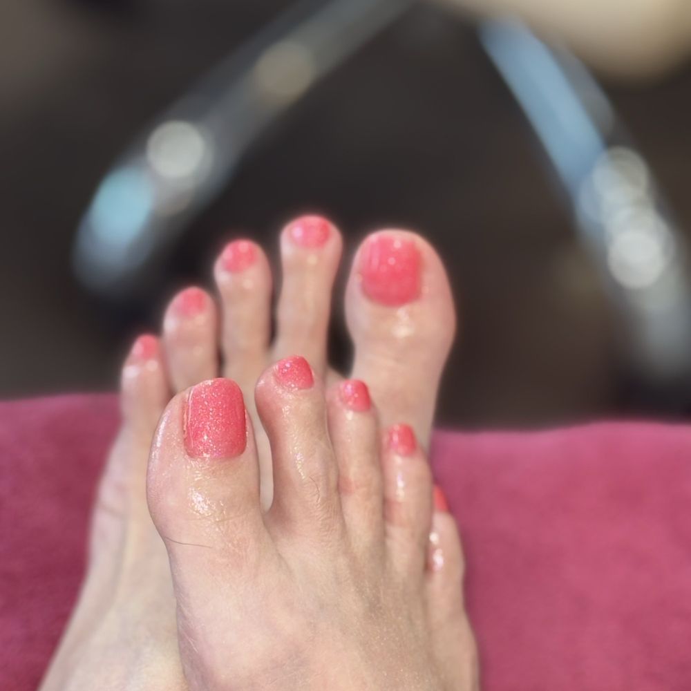 Sapphire Nails & Spa - Classic pedicure with Gel - Nail Salons Near Me - Las Vegas, Nevada