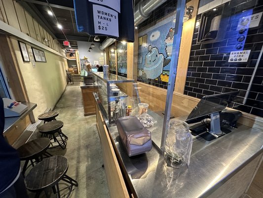 Tubby Robot Ice Cream Factory by null