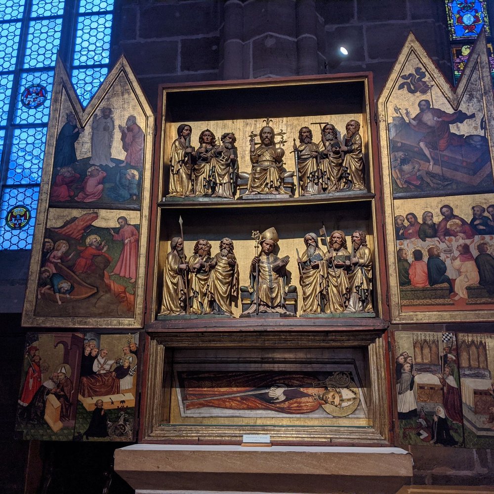 St. Lorenz Kirche - Churches Near Me - Nuremberg, BY
