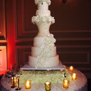Cake Studio La - Our piece of perfection created by Sonia of Cake Studio LA for our reception! - Bakeries Near Me Cake Studio La - Our piece of perfection created by Sonia of Cake Studio LA for our reception! - Bakeries Near Me