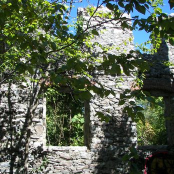 Ramapo Mountain State Forest - Castke Ruins - Hiking Near Me - Ringwood, New Jersey