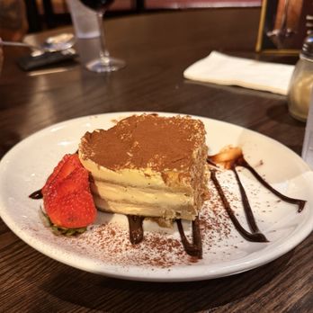 Mangiamo By 604 - Tiramisu - Italian Near Me - Honolulu, Hawaii