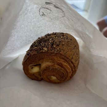 White Sparrow Coffee - Everything Seasoning Croissant - Coffee Roasteries Near Me - Tustin, California White Sparrow Coffee - Everything Seasoning Croissant - Coffee Roasteries Near Me - Tustin, California