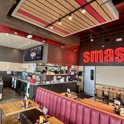 Smashburger - Entrance