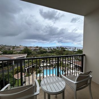 Maui Coast Hotel - Kai king ocean view, amazing views of Molokini and Kahoolawe - Hotels Near Me - Kihei, Hawaii Maui Coast Hotel - Kai king ocean view, amazing views of Molokini and Kahoolawe - Hotels Near Me - Kihei, Hawaii