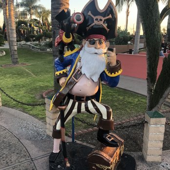 Golf n' Stuff - Pirate - Amusement Parks Near Me - Norwalk, California