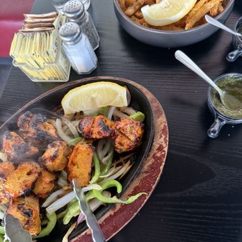 Cali Tandoor - Chicken Tikka Onion Bhaji - Indian Near Me - Culver City, California