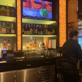 The Cheesecake Factory - One side of the bar with a TV. Really nice. Deluxe with great bartenders who provide excellent service. - Desserts Near Me - Canoga Park, California The Cheesecake Factory - One side of the bar with a TV. Really nice. Deluxe with great bartenders who provide excellent service. - Desserts Near Me - Canoga Park, California