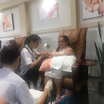 Long Beach Nails & Spa - Nail Salons Near Me - Long Beach, California Long Beach Nails & Spa - Nail Salons Near Me - Long Beach, California