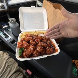 China Gourmet - Sesame chicken combo