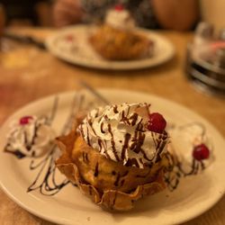 El Sur Restaurant - Fried Ice Cream Original