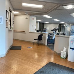Susan E Bennett and Associates Physical Therapy - Gym entrance