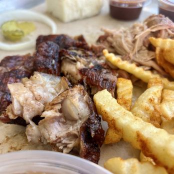 The LA Pit - Barbeque Near Me - Gardena, California The LA Pit - Barbeque Near Me - Gardena, California