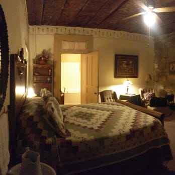 Jailer's Inn Bed & Breakfast - Our room. - Bed & Breakfast Near Me - Bardstown, Kentucky Jailer's Inn Bed & Breakfast - Our room. - Bed & Breakfast Near Me - Bardstown, Kentucky