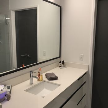 Lilli Midtown - Bathroom 2 - Apartments Near Me - Atlanda, Georgia