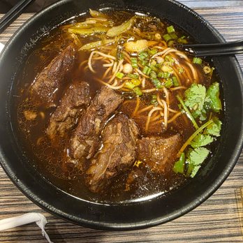 Inshou Dim Dim Noodle - Beef noodle soup, highly recommended. Beef was sooo tender - Taiwanese Near Me - San Mateo, California Inshou Dim Dim Noodle - Beef noodle soup, highly recommended. Beef was sooo tender - Taiwanese Near Me - San Mateo, California