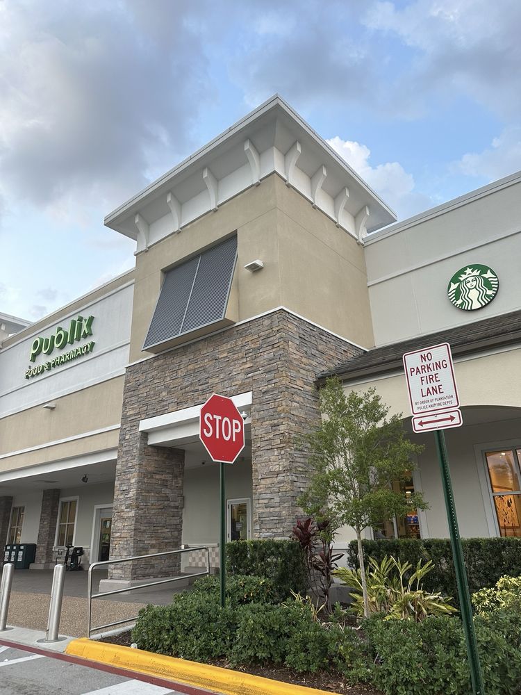 PUBLIX PLANTATION Updated October 2024 10065 Cleary Blvd