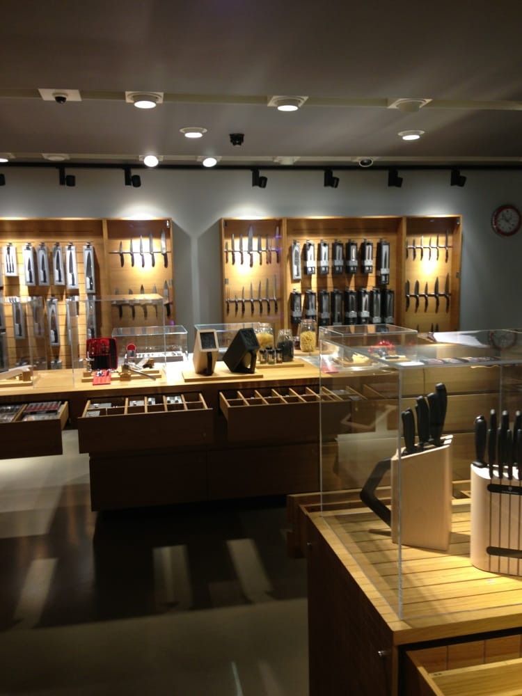 VICTORINOX Updated September 2024 9596 New Bond St, London, United