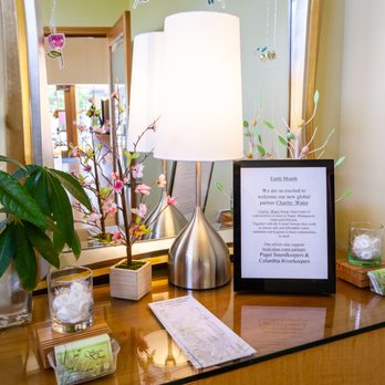 Studio Donna Aveda Salon Spa - Hair Salons Near Me - Everett, Washington