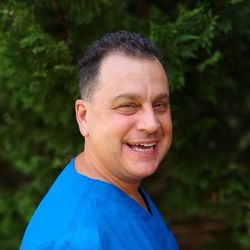 American Mobile Physical Therapy - Valter is a veteran of the Physical Therapy medical community with over 3 decades of experience.