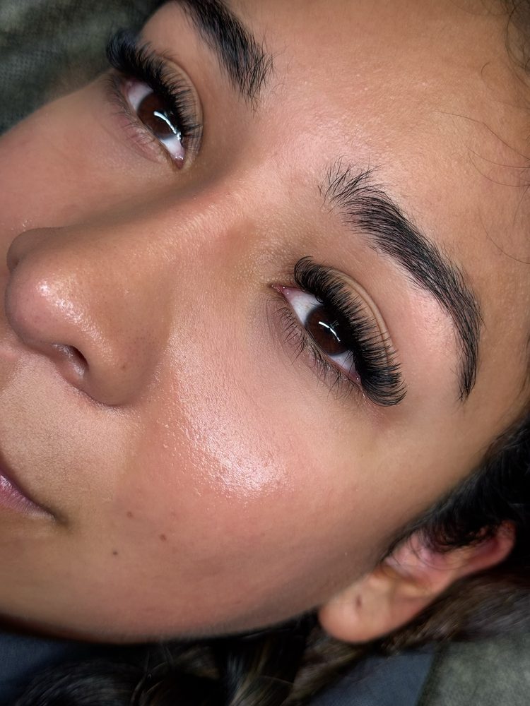 Bellagente Beauty Logo