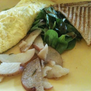 Yellow Vase - Omelet - Bakeries Near Me - Redondo Beach, California