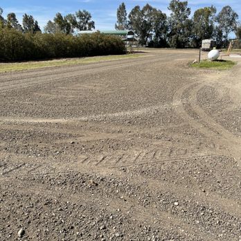 L R Tractor - a tractor in the middle of a dirt field - Landscaping Near Me - Fresno, California L R Tractor - a tractor in the middle of a dirt field - Landscaping Near Me - Fresno, California