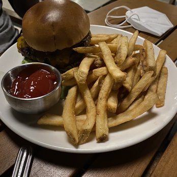 Galley - Galley burger - Pizza Near Me - West Palm Beach, Florida