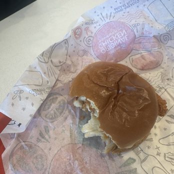 Jollibee - 2 Chicken Sandwiches Meal Deal - Fast Food Near Me - San Diego, California