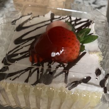 La Parada - Tres Leches Cake - Mexican Near Me - Indianapolis, Indiana La Parada - Tres Leches Cake - Mexican Near Me - Indianapolis, Indiana
