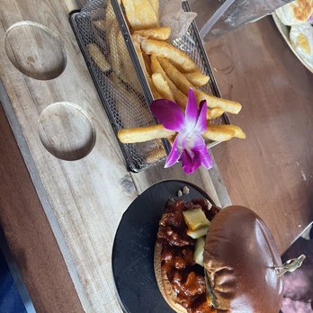 Fairview Farmers - Nashville Hot Chicken Sandwich - Breakfast & Brunch Near Me - Fairview, Texas