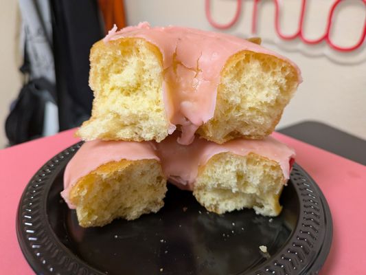 Ronald's Donuts by null