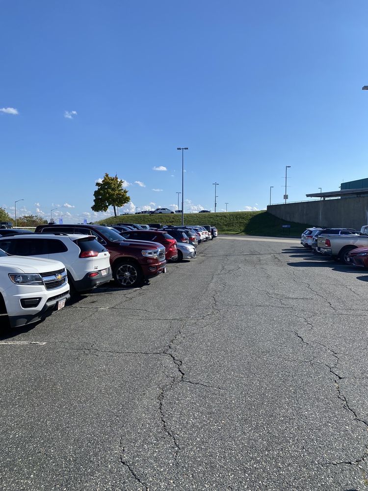 WORCESTER REGIONAL AIRPORT ORH Updated August 2024 42 Photos & 44